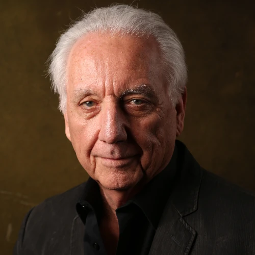 Bob Gunton
