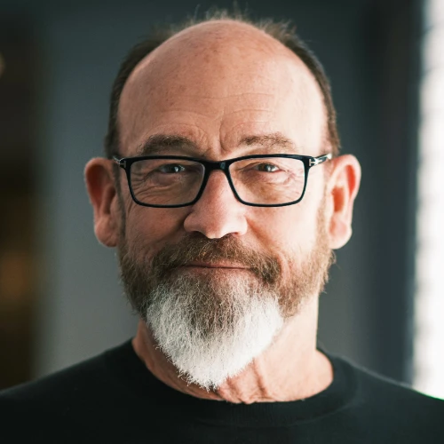 Chuck Russell