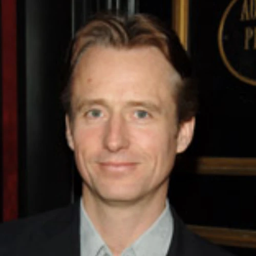 Linus Roache