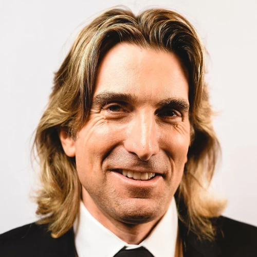 Sharlto Copley